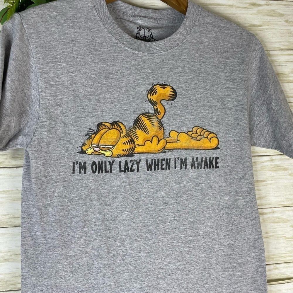 Garfield Only Lazy When I’m Awake Gray Tee - Picture 2 of 4